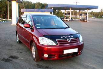 2002 Toyota Ipsum Photos