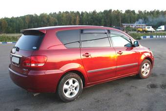 2002 Toyota Ipsum Wallpapers