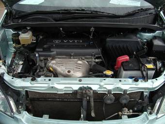 2002 Toyota Ipsum Pics