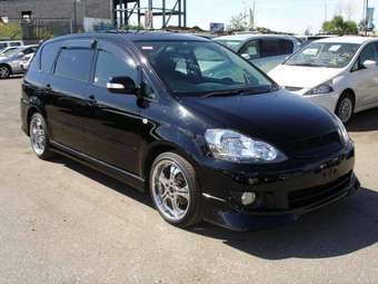 2003 Toyota Ipsum