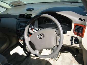 Toyota Ipsum