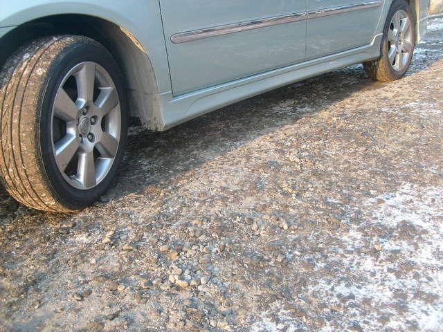 2003 Toyota Ipsum