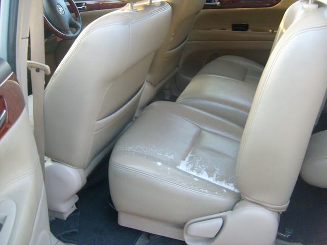 2003 Toyota Ipsum