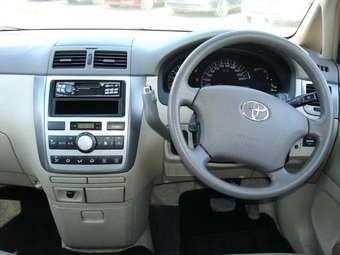 Toyota Ipsum