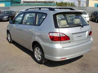 Toyota Ipsum