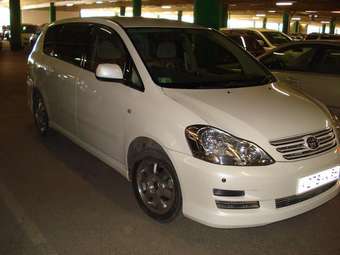 Toyota Ipsum