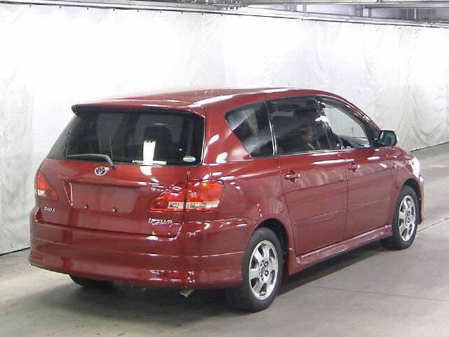 2003 Toyota Ipsum