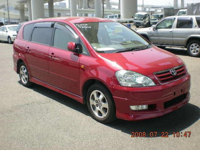 2003 Toyota Ipsum