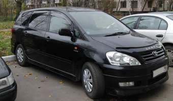 2003 Toyota Ipsum