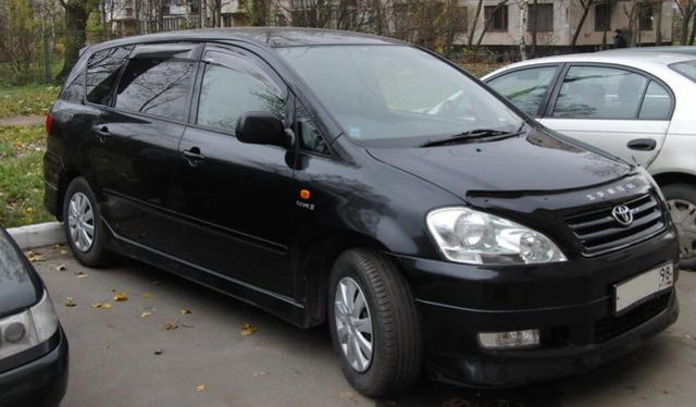 2003 Toyota Ipsum
