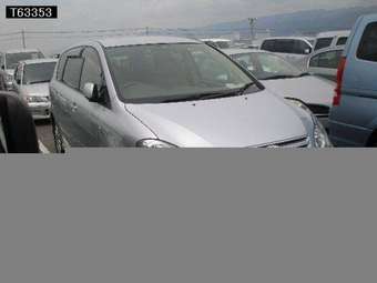2003 Toyota Ipsum Photos