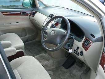 2003 Toyota Ipsum For Sale