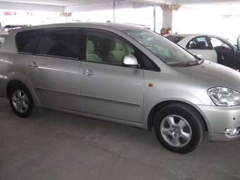 2003 Toyota Ipsum For Sale