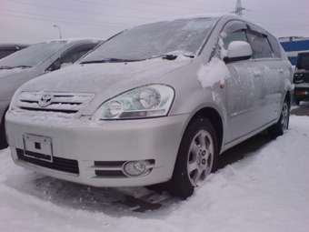 2003 Toyota Ipsum For Sale