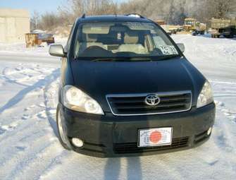 2003 Toyota Ipsum Photos