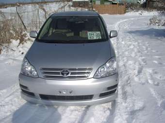 2003 Toyota Ipsum Pictures