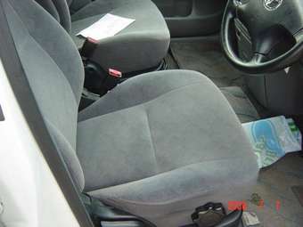 2003 Toyota Ipsum Pictures
