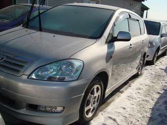 2003 Toyota Ipsum For Sale