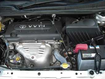 2003 Toyota Ipsum Pics