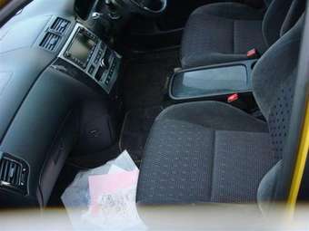2003 Toyota Ipsum Pictures