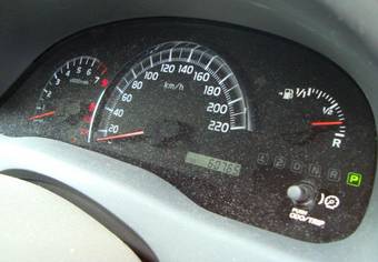 2003 Toyota Ipsum Pictures