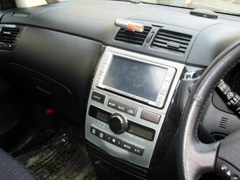 2003 Toyota Ipsum For Sale