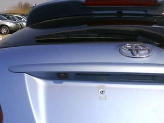 2003 Toyota Ipsum Images