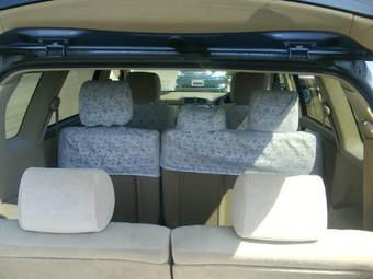 2003 Toyota Ipsum Pictures