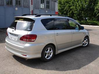 2003 Toyota Ipsum For Sale