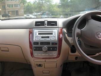 2003 Toyota Ipsum For Sale