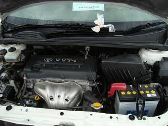 2003 Toyota Ipsum Images