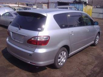 2003 Toyota Ipsum For Sale