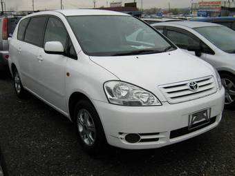 2003 Toyota Ipsum For Sale