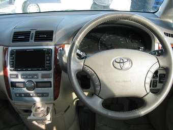 Toyota Ipsum