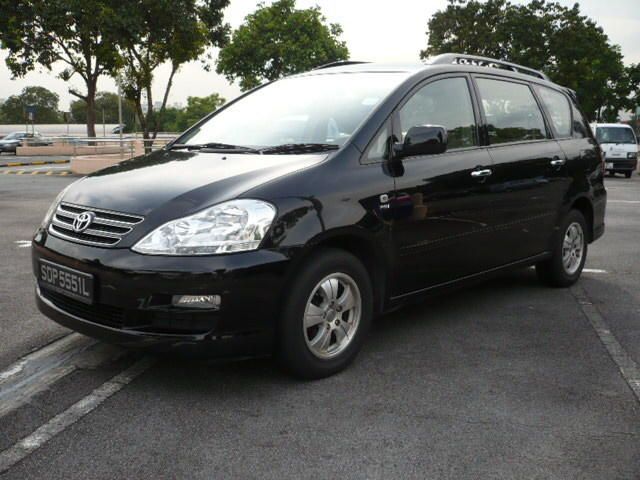 2004 Toyota Ipsum