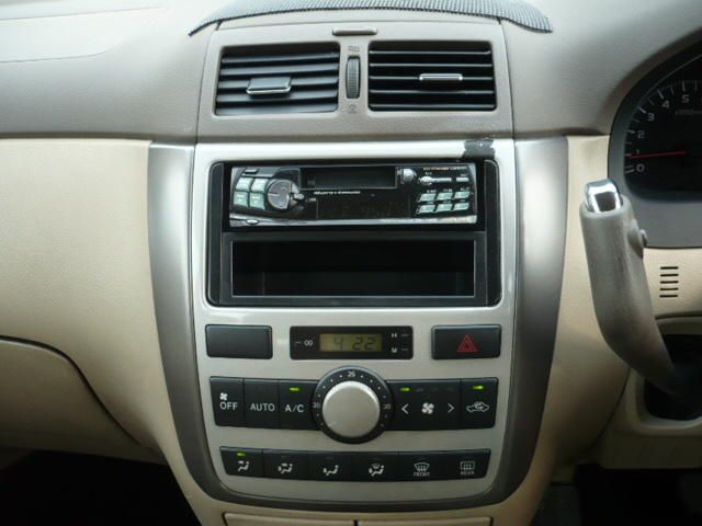 2004 Toyota Ipsum