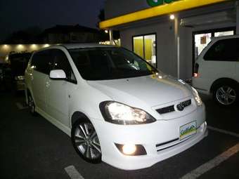 2004 Toyota Ipsum