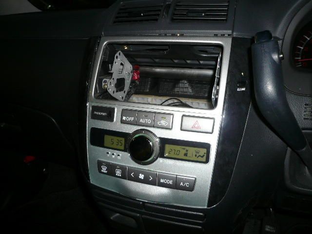 2004 Toyota Ipsum