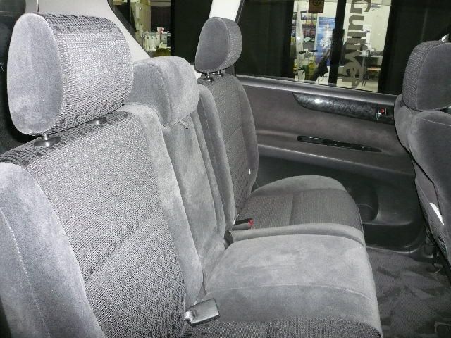 2004 Toyota Ipsum