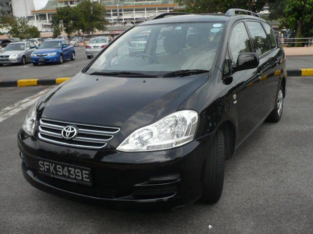 2004 Toyota Ipsum