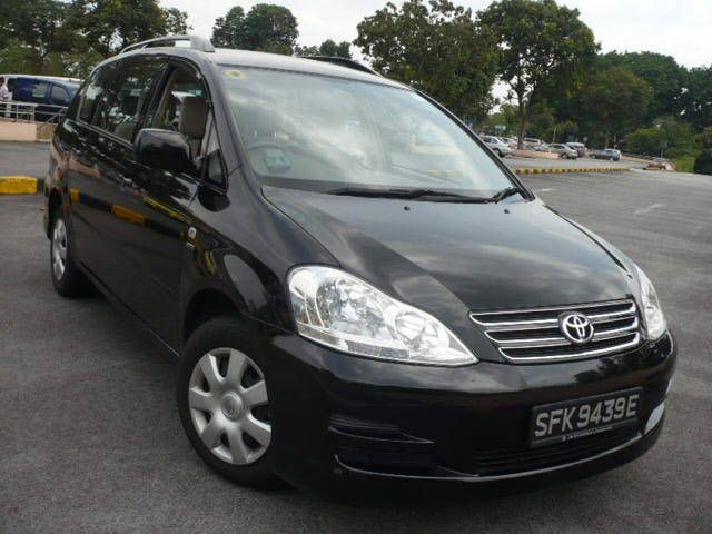 2004 Toyota Ipsum