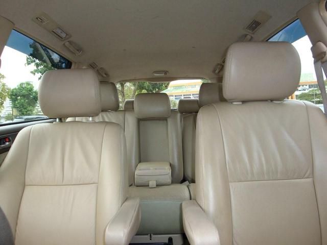 2004 Toyota Ipsum