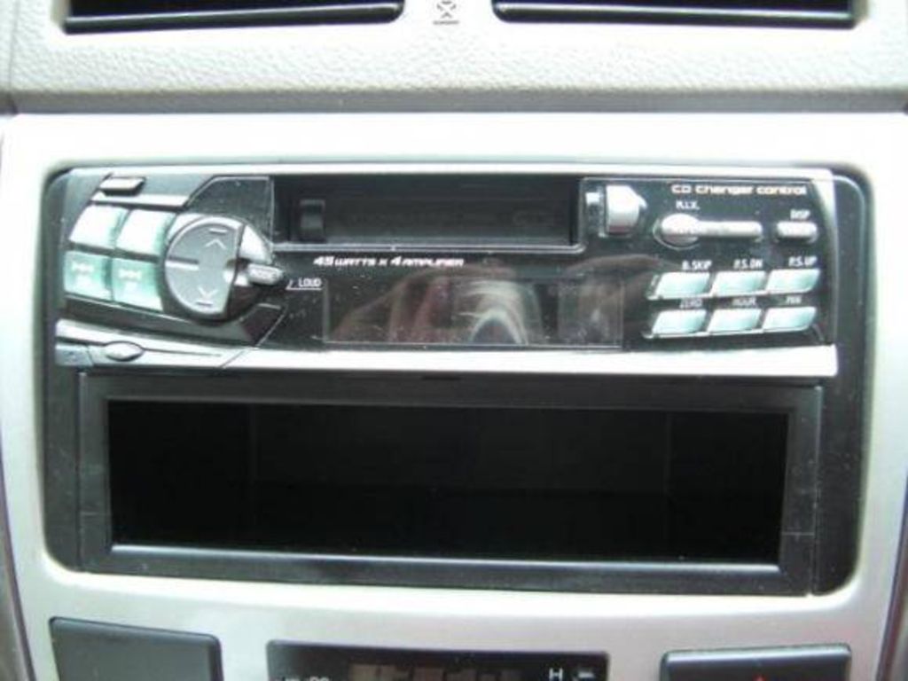 2004 Toyota Ipsum