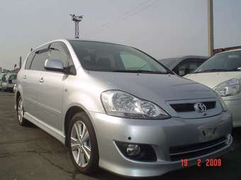 Toyota Ipsum