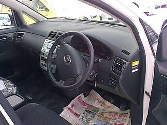Toyota Ipsum