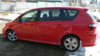 2004 Toyota Ipsum Pictures