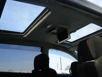 2004 Toyota Ipsum Images