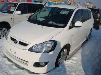 2004 Toyota Ipsum Wallpapers