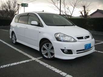 2004 Toyota Ipsum For Sale