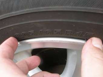 2004 Toyota Ipsum Pictures